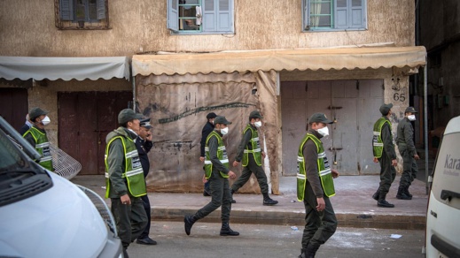 رغم الاستقرار الوبائي .. اللجنة العلمية تدعو إلى التطعيم لتجنب الوصول للحجر الشامل رغم الاستقرار الوبائي .. اللجنة العلمية تدعو إلى التطعيم لتجنب الوصول للحجر الشامل