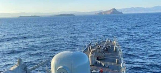 التوتر بين إسبانيا والمغرب.. تحركات عسكرية اسبانية غير مسبوقة بالقرب من رأس الماء التوتر بين إسبانيا والمغرب.. تحركات عسكرية اسبانية غير مسبوقة بالقرب من رأس الماء