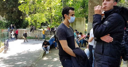 مطالب بتعجيل إجلاء المغاربة العالقين بالخارج مطالب بتعجيل إجلاء المغاربة العالقين بالخارج