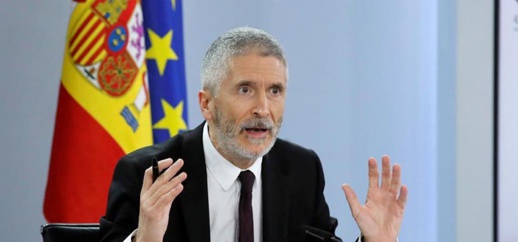 وزير الداخلية الاسباني ينفي ترحيل قاصرين مغاربة من سبتة المحتلة وجمعيات حقوقية تندد وزير الداخلية الاسباني ينفي ترحيل قاصرين مغاربة من سبتة المحتلة وجمعيات حقوقية تندد