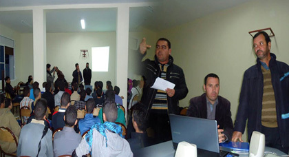 جمعية إشنيوان للتنمية في لقاء تواصلي تربوي مع تلاميذ المدرسة الجماعاتية إجطي جمعية إشنيوان للتنمية في لقاء تواصلي تربوي مع تلاميذ المدرسة الجماعاتية إجطي
