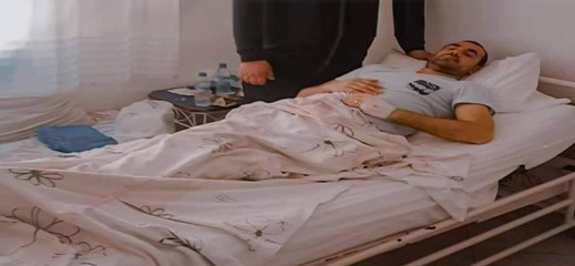 نقل ناصر الزفزافي إلى المستشفى في حالة حرجة نقل ناصر الزفزافي إلى المستشفى في حالة حرجة