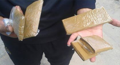 بعد تباهي اللصوص بالغنائم وأموال مجهولة المصدر.. الحشيش بـ "العلالي" في المغرب بعد تباهي اللصوص بالغنائم وأموال مجهولة المصدر.. الحشيش بـ "العلالي" في المغرب