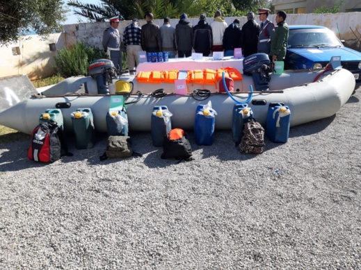 درك قرية أركمان يحبط محاولة للهجرة السرية ويوقف شخصين درك قرية أركمان يحبط محاولة للهجرة السرية ويوقف شخصين