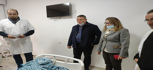 مجعيط يزور مستشفى الحسني وباقي المراكز الصحية بالناظور 