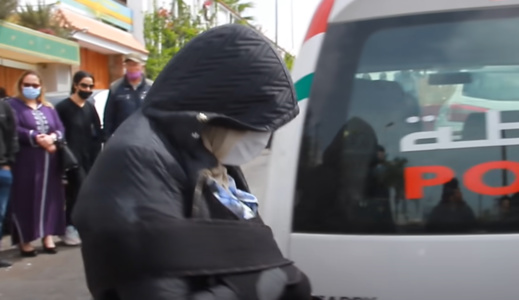 امرأة تحاول الانتحار في حديقة بالعروي.. ومواطنون يتدخلون لانقاذها امرأة تحاول الانتحار في حديقة بالعروي.. ومواطنون يتدخلون لانقاذها