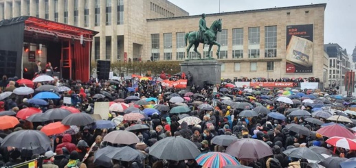 احتجاجات حاشدة في بروكسيل ضد إغلاق دور السينما احتجاجات حاشدة في بروكسيل ضد إغلاق دور السينما