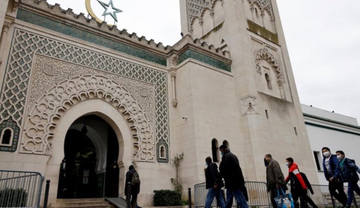 مرسوم يأمر بإغلاق مسجد في فرنسا بسبب الخطاب المتطرف لإمامه