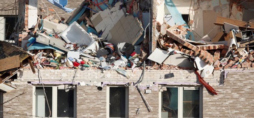 بالصور.. انفجار غامض يدمر مجمعا سكنيا في بلجيكا ويخلف عددا من الجرحى والمفقودين بالصور.. انفجار غامض يدمر مجمعا سكنيا في بلجيكا ويخلف عددا من الجرحى والمفقودين