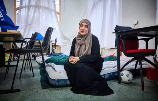 فاطمة.. قصة امرأة تشردت مع أطفالها في هولندا بعدما فرت من عنف زوجها بالمغرب فاطمة.. قصة امرأة تشردت مع أطفالها في هولندا بعدما فرت من عنف زوجها بالمغرب