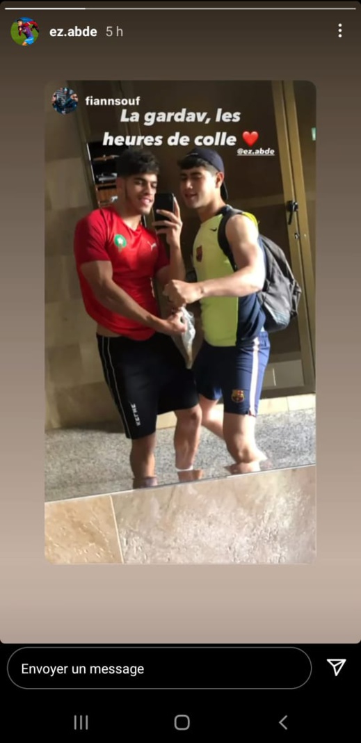 الزلزولي يرتدي قميص المنتخب المغربي ردا على الهجمة الشرسة التي تعرض لها على مواقع التواصل الزلزولي يرتدي قميص المنتخب المغربي ردا على الهجمة الشرسة التي تعرض لها على مواقع التواصل