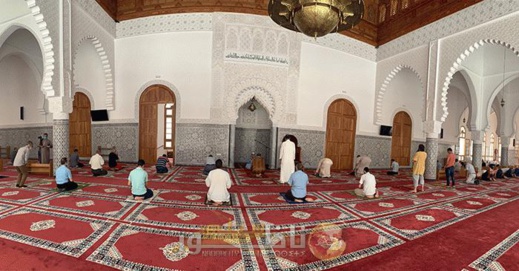 مندوبيات تدعو المصلين للعودة إلى التباعد الاجماعي في المساجد