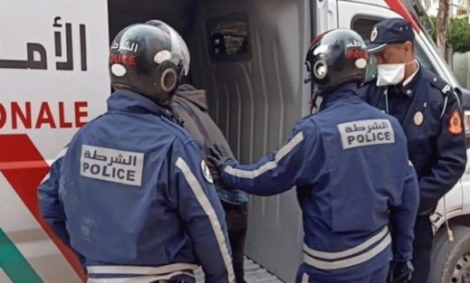 بينهم موظفين في الأمن والصحة.. توقيف متورطين في تهريب المخدرات والتزوير