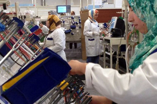 أخنوش يطلق برنامج "أوراش" لتوفير 250 ألف منصب شغل مباشر أخنوش يطلق برنامج "أوراش" لتوفير 250 ألف منصب شغل مباشر