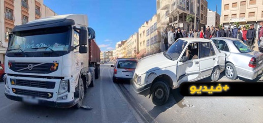شاحنة تصطدم بسيارتين وسط مدينة الدريوش
