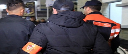 توقيف شرطي مزيف كان يستهدف الطلبة العشاق بمحيط الجامعات توقيف شرطي مزيف كان يستهدف الطلبة العشاق بمحيط الجامعات
