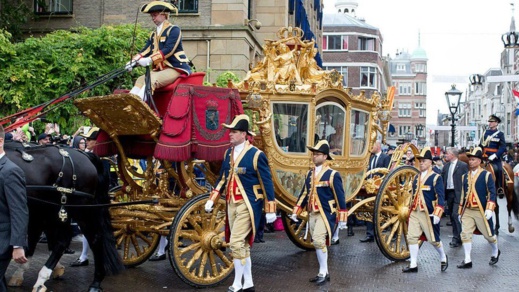 عربة العائلة الملكية تثير الجدل في هولندا.. والملك يوضح
