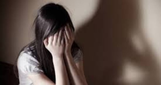 افتضا بكارتها.. اعتقال شقيقين تناوبا على اغتصاب شقيقتهما القاصر بالدريوش افتضا بكارتها.. اعتقال شقيقين تناوبا على اغتصاب شقيقتهما القاصر بالدريوش