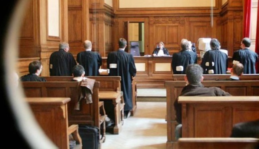 مهاجر مغربي بسوابق جنائية ينتصر على بلدية فرنسية وينتزع حقه في العودة والإقامة مهاجر مغربي بسوابق جنائية ينتصر على بلدية فرنسية وينتزع حقه في العودة والإقامة