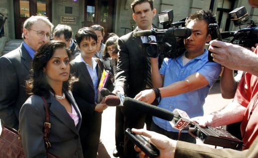 سابقة من نوعها.. بايدن يرشح امرأة مسلمة لمنصب قاض فيدرالي سابقة من نوعها.. بايدن يرشح امرأة مسلمة لمنصب قاض فيدرالي