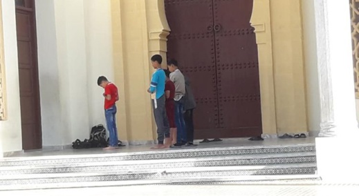 تدوينة حول إغلاق المساجد تقود شابا إلى السجن