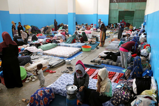 الاعتداء على مهاجرات مغربيات في مركز احتجاز بليبيا يجر اتهامات على "اخنوش" و"بوريطة" الاعتداء على مهاجرات مغربيات في مركز احتجاز بليبيا يجر اتهامات على "اخنوش" و"بوريطة"