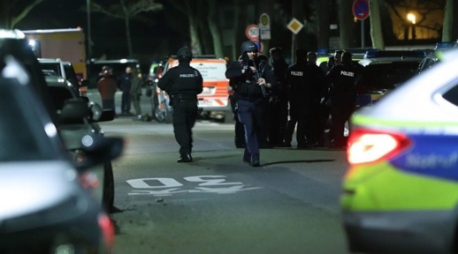 مقتل شرطيين بالرصاص في هجوم غامض بألمانيا مقتل شرطيين بالرصاص في هجوم غامض بألمانيا