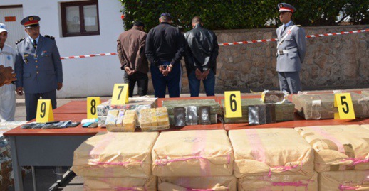 الدرك يشدد الخناق على أباطرة تهريب المخدرات بالناظور والدريوش الدرك يشدد الخناق على أباطرة تهريب المخدرات بالناظور والدريوش