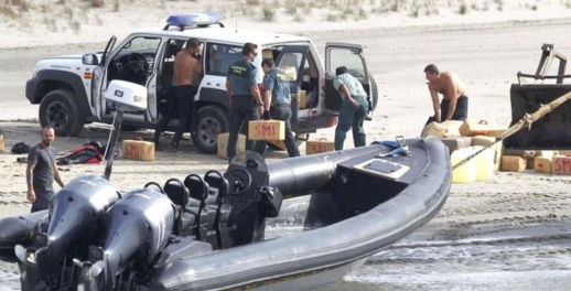 توزيع 1787 سنة سجنا على شبكة لتهريب المخدرات توزيع 1787 سنة سجنا على شبكة لتهريب المخدرات