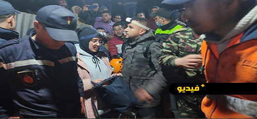 شاهدوا.. متطوع يفشل في انقاذ الطفل ريان العالق في البئر شاهدوا.. متطوع يفشل في انقاذ الطفل ريان العالق في البئر