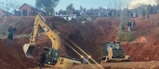 هذه الحالة الصحية لريان.. ومتطوعون يقدمون مساعدات غذائية للساهرين على الإنقاذ هذه الحالة الصحية لريان.. ومتطوعون يقدمون مساعدات غذائية للساهرين على الإنقاذ