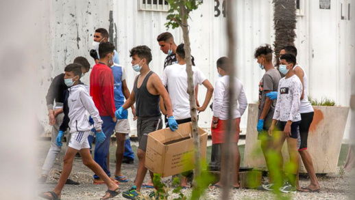 بعد وفاة طفل مغربي.. جزر الكناري تعترف بضعف الخدمات في مراكز استقبال القاصرين بعد وفاة طفل مغربي.. جزر الكناري تعترف بضعف الخدمات في مراكز استقبال القاصرين