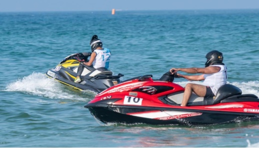 "حراكة" يحاولون الهجرة إلى إسبانيا على متن "جيتسكي" ودرك أركمان يتدخل