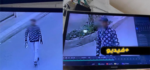 كاميرا مراقبة ترصد شخصا يسرق هاتفين وحقيبة يدوية بالقرب من اولاد ميمون