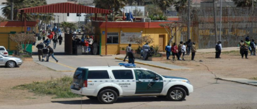 قاصر جزائري يهدد بالانتحار في مليلية المحتلة بسبب سوء المعاملة قاصر جزائري يهدد بالانتحار في مليلية المحتلة بسبب سوء المعاملة