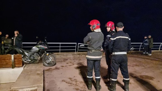 مباشر.. سائق "مجنون" يسقط بسيارته في بحيرة مارتشيكا 