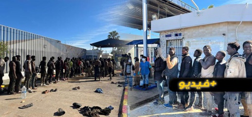 شاهدوا.. هجوم غير مسبوق على مليلية من طرف المهاجرين الأفارقة شاهدوا.. هجوم غير مسبوق على مليلية من طرف المهاجرين الأفارقة