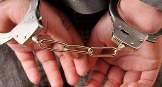 رئيس جماعة بالريف يسلم نفسه لمصالح الدرك الملكي رئيس جماعة بالريف يسلم نفسه لمصالح الدرك الملكي