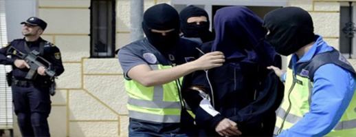 اسبانيا تطرد شابا من الحسيمة بسبب أفكاره العدائية والمتطرفة اسبانيا تطرد شابا من الحسيمة بسبب أفكاره العدائية والمتطرفة