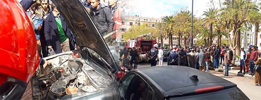صور.. سيارة تستعمل "البوطة" تثير الرعب في صفوف المواطنين صور.. سيارة تستعمل "البوطة" تثير الرعب في صفوف المواطنين