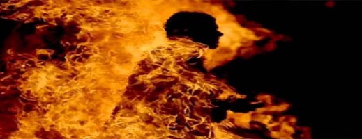 مثير.. شجار حول أرض فلاحية يؤدي إلى وفاة شخصين حرقا ببركان مثير.. شجار حول أرض فلاحية يؤدي إلى وفاة شخصين حرقا ببركان