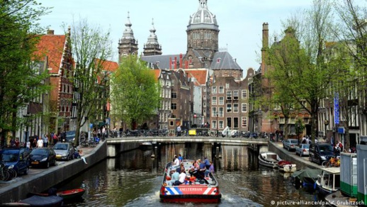 الشرطة تعثر على 5 ملايين يورو داخل منزل مهجور بأمستردام