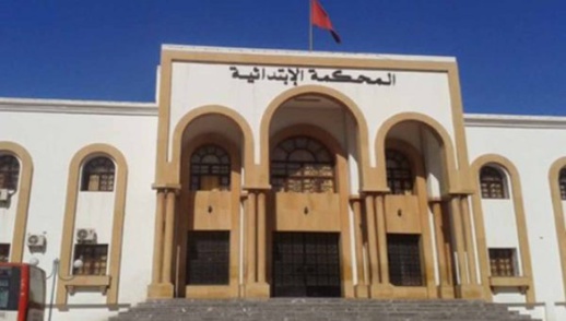 المحكمة تدين أربعة متهمين بالتهريب الدولي للمخدرات بالحسيمة