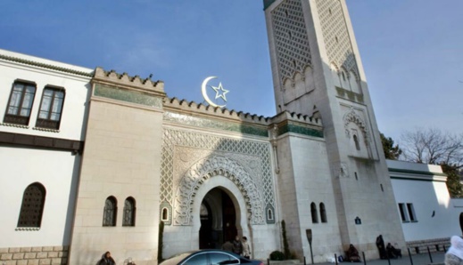 وزارة الداخلية بفرنسا تلغي قرار إغلاق مسجد في مدينة كان