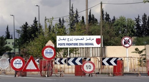 بينهم ناظوريون.. الجزائر تفتح معبر"زوج بغال" في وجه المغاربة المحتجزين بينهم ناظوريون.. الجزائر تفتح معبر"زوج بغال" في وجه المغاربة المحتجزين