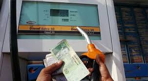 سعر البنزين في الناظور يصل إلى 15 درهما والمازوط أكثر من 13 درهم سعر البنزين في الناظور يصل إلى 15 درهما والمازوط أكثر من 13 درهم