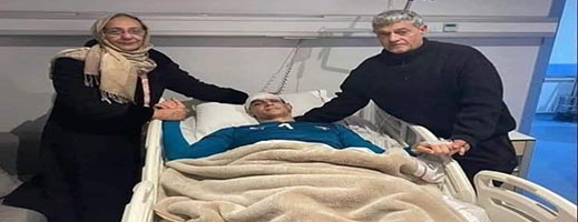 بعد تعرضه لإصابة قوية.. ياسين بونو ينشر صورة له من داخل المستشفى بعد تعرضه لإصابة قوية.. ياسين بونو ينشر صورة له من داخل المستشفى