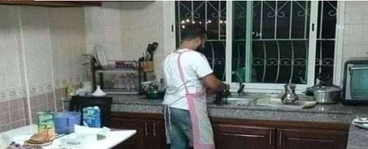 شخص يطلق زوجته بسبب تصويره تحت أنغام أغنية شخص يطلق زوجته بسبب تصويره تحت أنغام أغنية