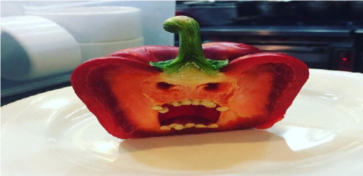 مواطنون يشتعلون غضبا: أسعار الفلفل تتجاوز 25 درهما وأخنوش هبلنا بالمخطط الأخضر مواطنون يشتعلون غضبا: أسعار الفلفل تتجاوز 25 درهما وأخنوش هبلنا بالمخطط الأخضر