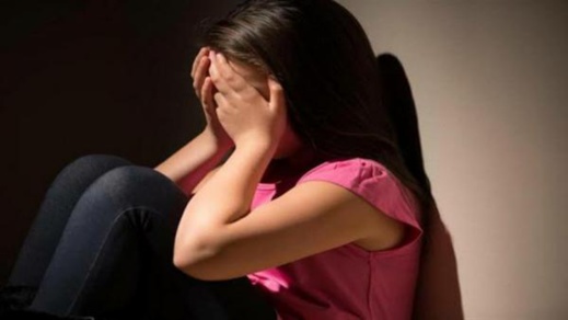 القضاء يدين أب متهم بالتغرير بابنته القاصر القضاء يدين أب متهم بالتغرير بابنته القاصر